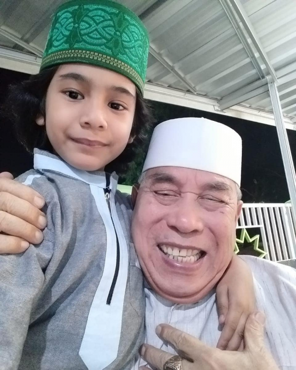 10 Potret Gemas Akja Dethan, Artis Cilik yang Curi Perhatian Publik