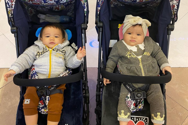 Bayi Stylish, 10 Gaya Si Kembar Shaldy & Shelma yang Fashionable Abis
