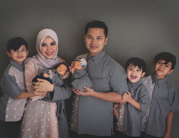 Bayi Stylish, 10 Gaya Si Kembar Shaldy & Shelma yang Fashionable Abis