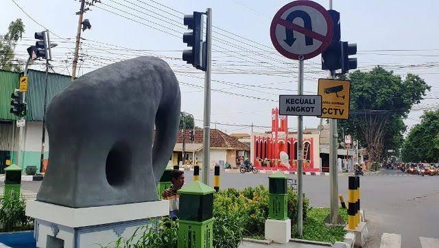 Habiskan Dana Hingga 1M, Patung Gajah Mungkur di Gresik Menjadi Viral