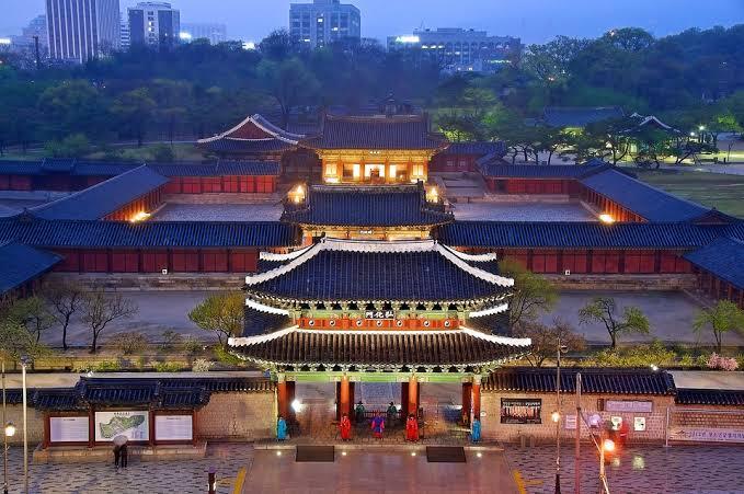 5 Istana dan Kuil Bersejarah yang Wajib Dikunjungi Saat Liburan Ke Korea Selatan