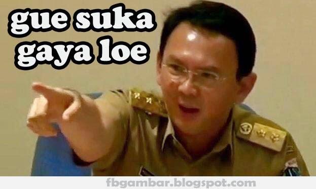 Mau Selfie Sama Ahok? Sekarang Ada Syaratnya Lho!