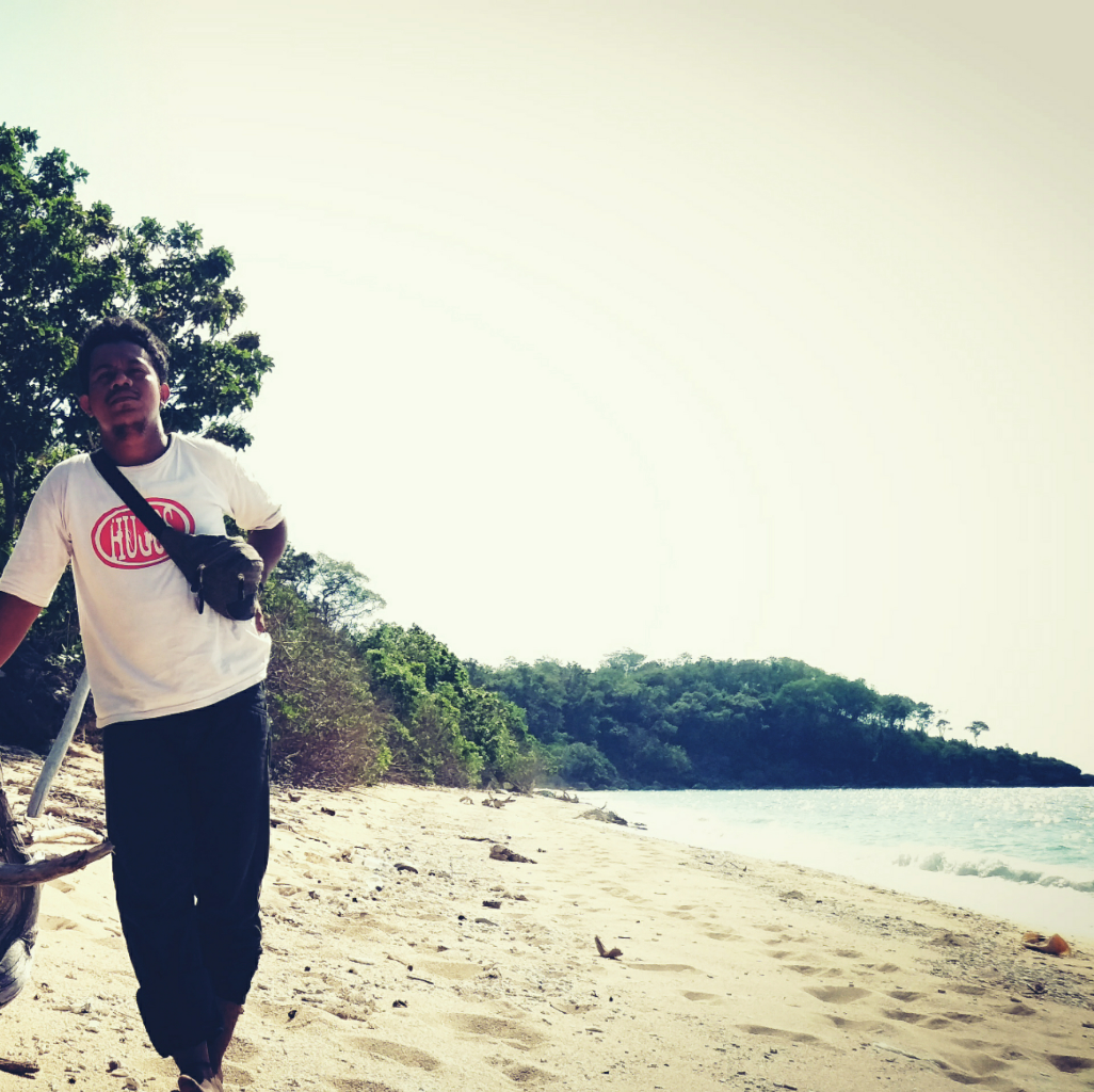 Beberapa pantai di flores yang wajib dikunjungi.