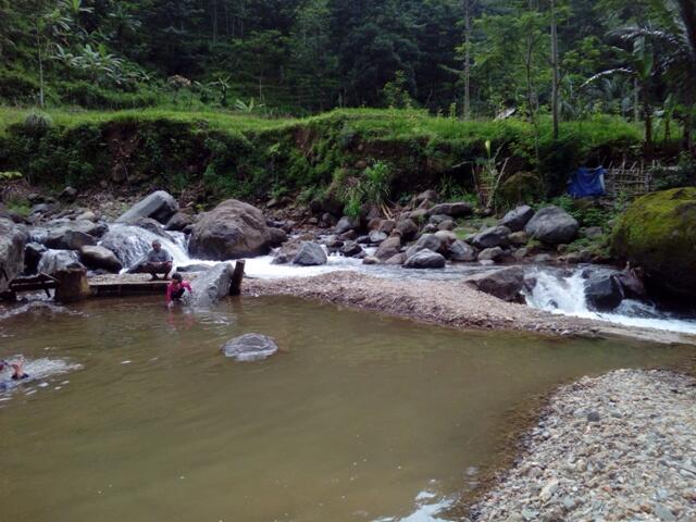 &#91;COC Regional: Lokasi Wisata&#93; Pesona Alam Pemandian Kedong Gong &amp; Watu Nganten