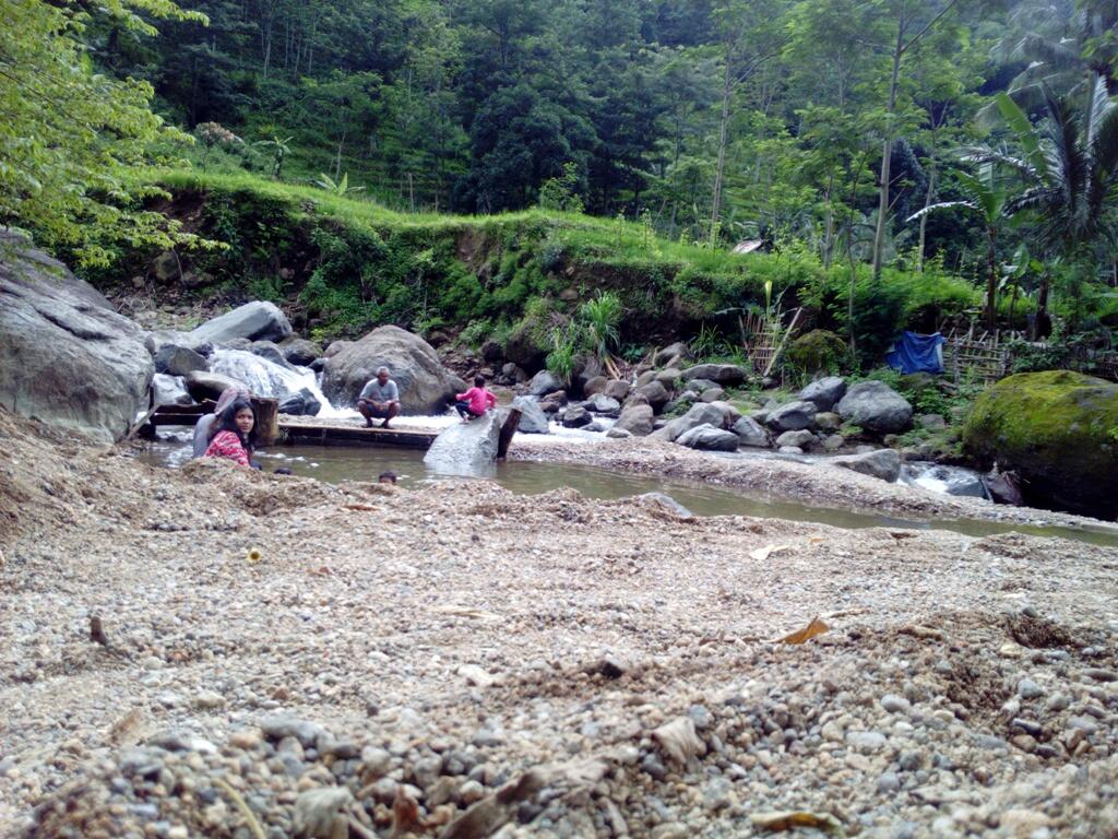 &#91;COC Regional: Lokasi Wisata&#93; Pesona Alam Pemandian Kedong Gong &amp; Watu Nganten