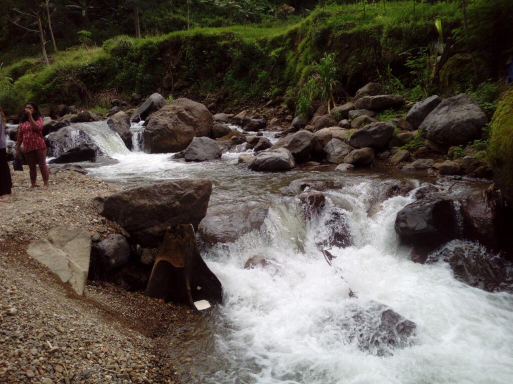 &#91;COC Regional: Lokasi Wisata&#93; Pesona Alam Pemandian Kedong Gong &amp; Watu Nganten