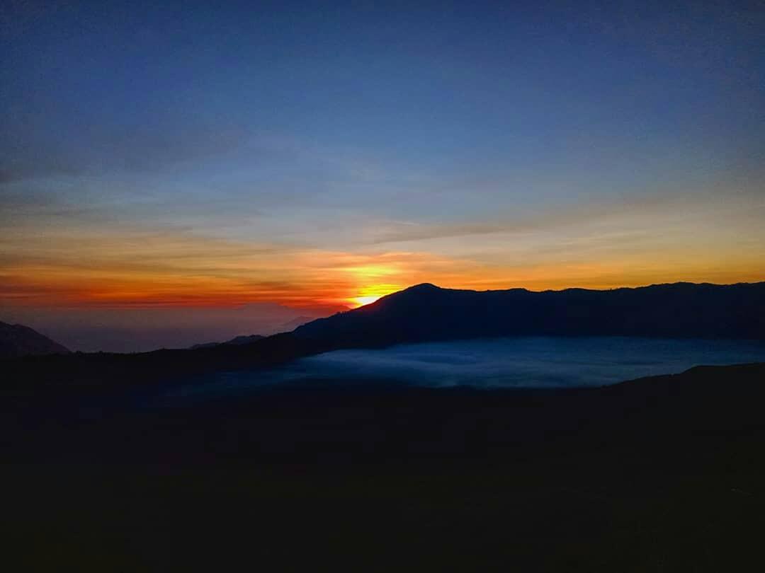 &#91;COC Regional : Tempat Wisata&#93; Ke Bromo, Tak Lengkap Jika Belum Mendaki Gunung Batok