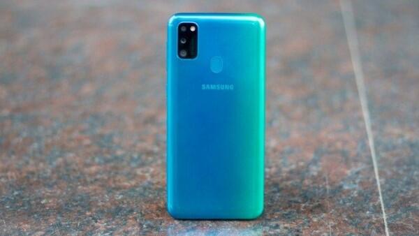 Rekomendasi 8 Smartphone Samsung dengan Baterai Berkapasitas Besar