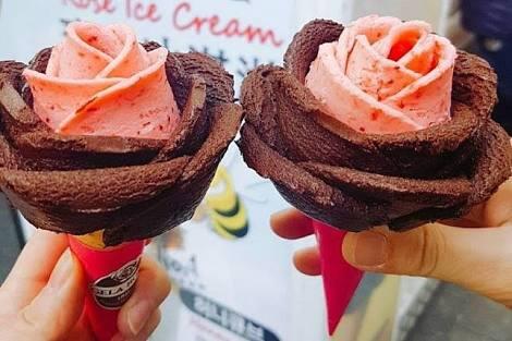 Es Krim Unik dari Korea, Seunik Oppa-oppa Korea yang Menikmatinya, Bikin Meleleh Deh