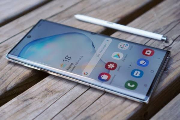 7 Smartphone Dengan Kamera Terbaik Saat Ini Menurut Laman Dxomark