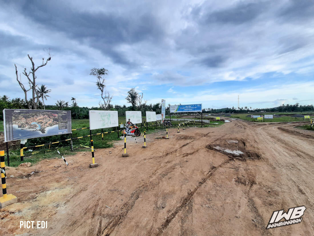 Foto terbaru proyek sirkuit Motogp Mandalika, kok masih gini ya ?