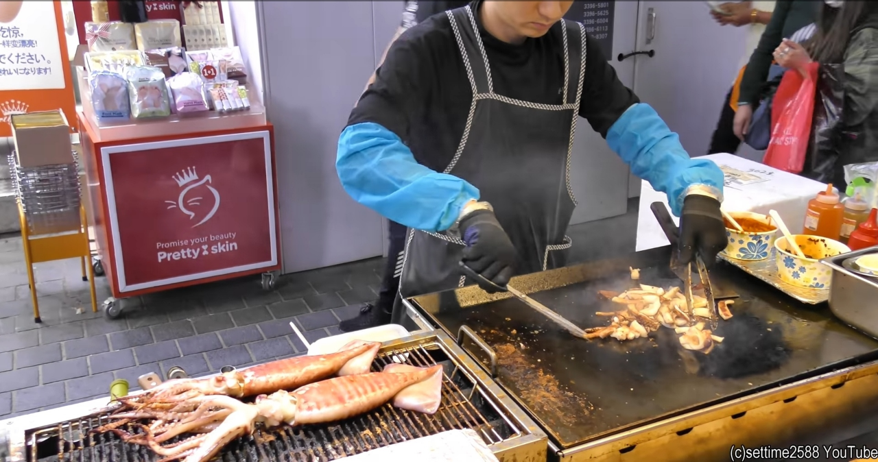 Di Indonesia Itu Cemilan Sultan, di Korsel Dijual di Kaki Lima