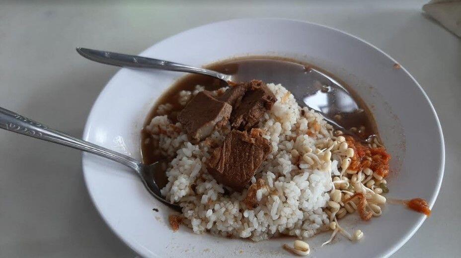&#91;COC Regional : Makanan&#93; Warung Sidik, Rawon Legendaris Selama 40 Tahun di Batu