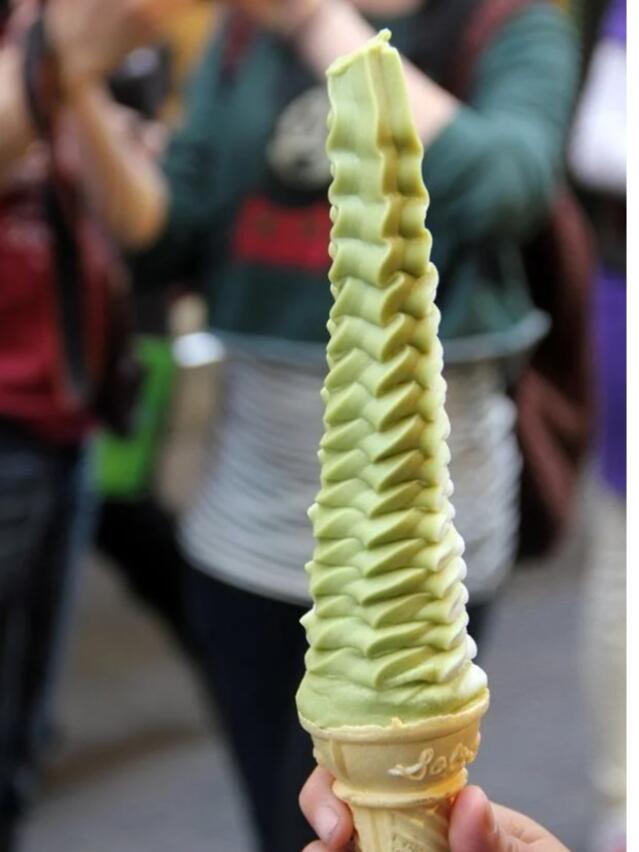 Es Krim Unik dari Korea, Seunik Oppa-oppa Korea yang Menikmatinya, Bikin Meleleh Deh