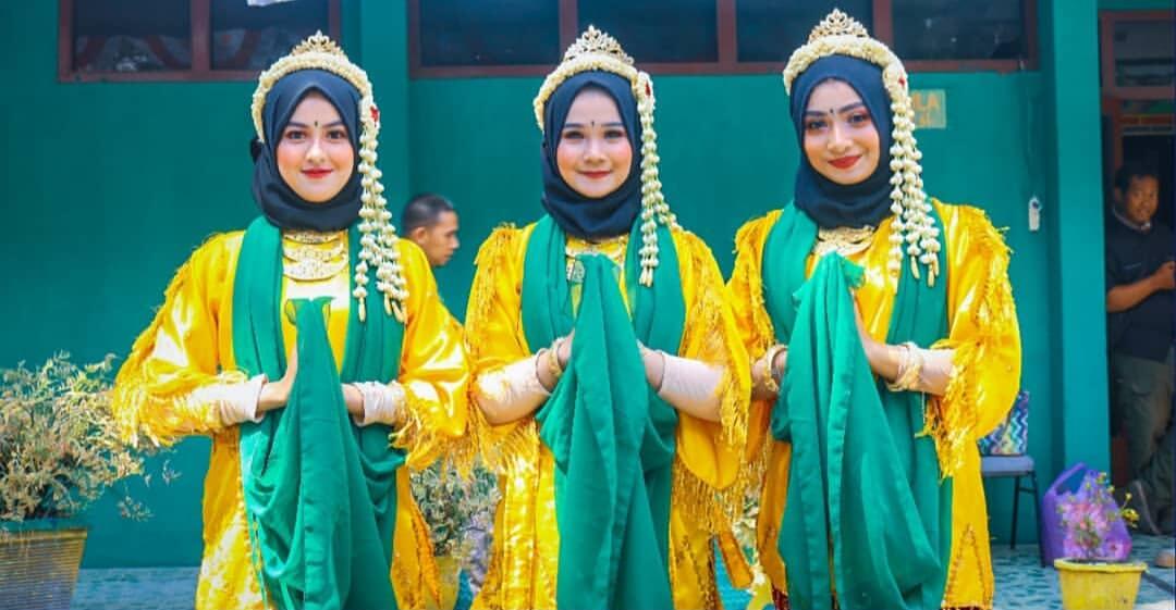 &#91;COC Regional : Kesenian&#93; Tarian Para Bidadari Dari Kalimantan Selatan