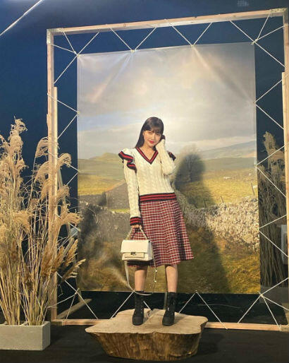 10 Inspirasi OOTD ala Joy Red Velvet yang Selalu Simple dan Kece