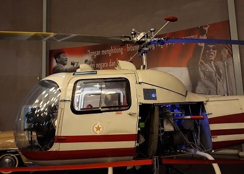 Cobain Jadi Pilot sampai Mobil Batman di Museum Angkut Malang