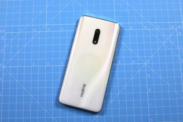 5 Mid-range Realme Smartphone dengan Spesifikasi High-end, Tangguh!