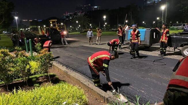 Tak Peduli DPRD&amp;UU Cagar Budaya, Anies Pasang Aspal di Monas Untuk Lintasan Formula E