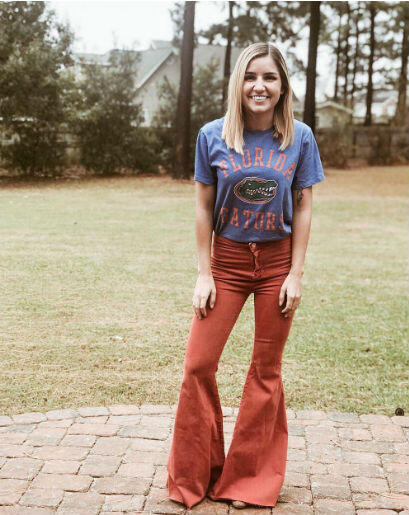 10 Inspirasi Padu Padan Hippie Style,Tampilan Jadi Chic &amp; Berani!