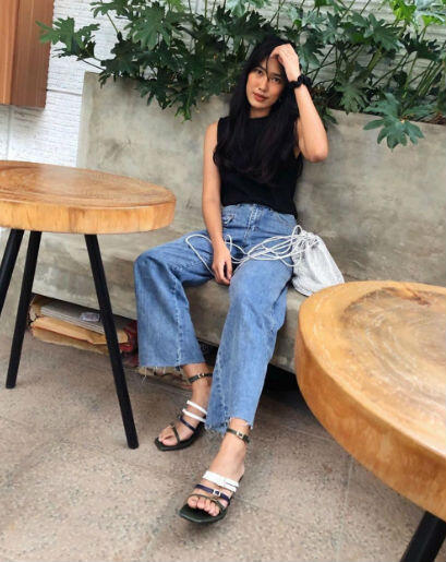 Menawan Saat Kencan Pertama dengan OOTD Kece Ini, Gak Harus Dress Lho!