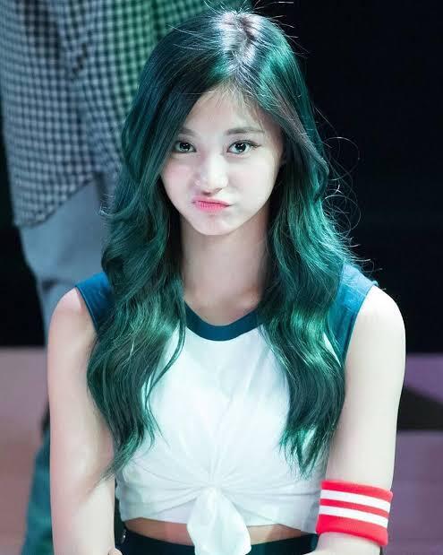 4 Artis/idol Korea Tercantik Versi NGEMISILMU