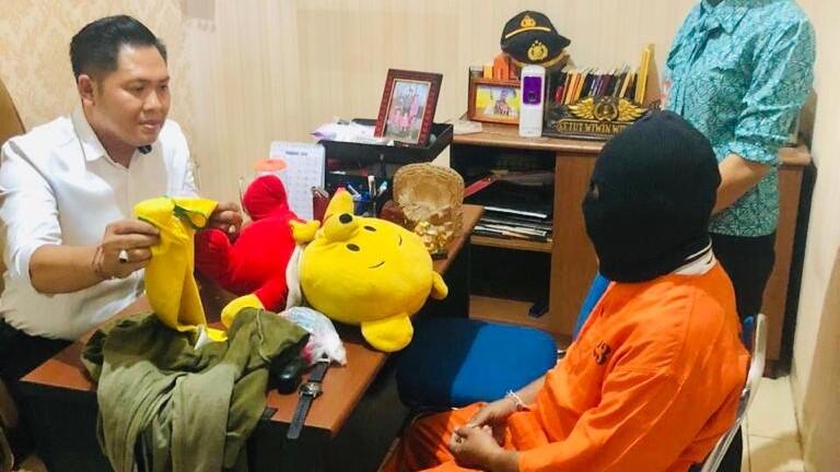 Kepala Sekolah Perkosa Siswi Sejak SD hingga SMA, Pernah Dicabuli di Kelas