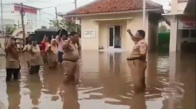 Jakarta Banjir, PNS Boleh Ambil Cuti 1 Bulan
