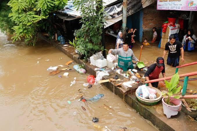 Banjir Jakarta Pun Menenggelamkan Logika