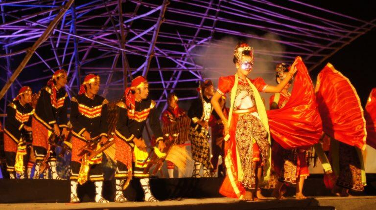 &#91;COC Regional : Kesenian&#93; Jalungmas, Tarian Khas Cilacap Hasil Akulturasi Dua Daerah