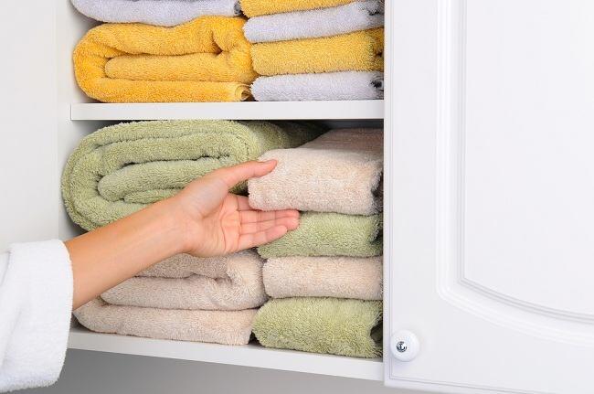 Cuci Handuk Dengan Air Hangat Demi Kesehatan