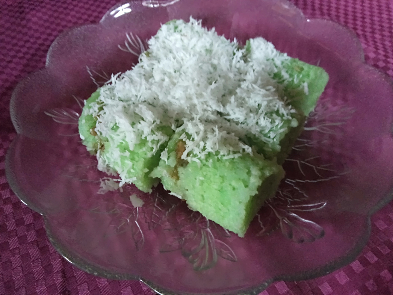 Antara Bolang-baling, Putu Ayu, Cenil, Growol dan Klepon Adakah Favorit Agan?