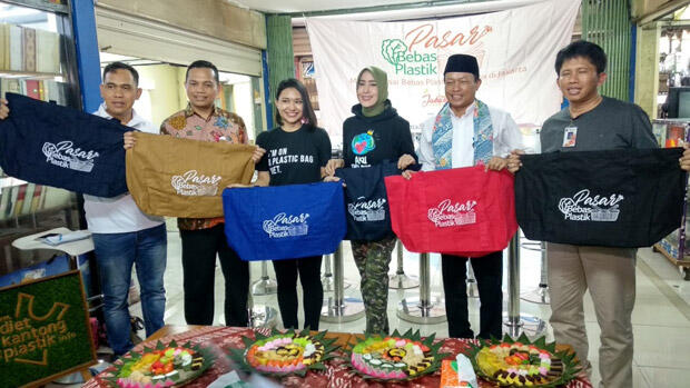 DLH DKI: Pasar-pasar Tradisional Harus Bebas Plastik