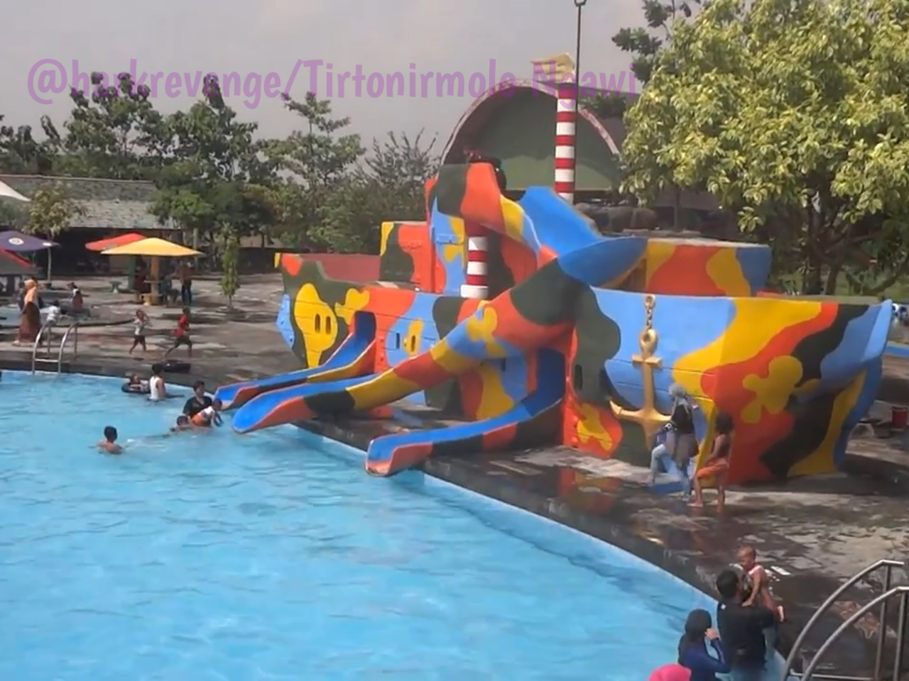 &#91;COC Regional: Lokasi Wisata&#93; Water Park Tirtonirmolo Ngawi, Siap Memuaskan Anda