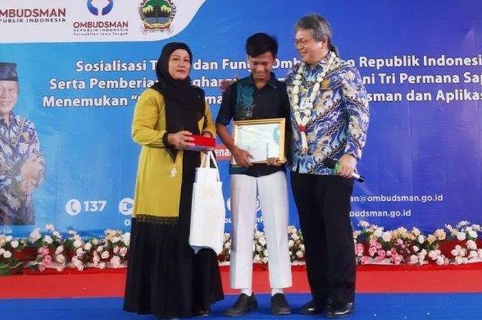 Siswa SMA bobol keamanan resmi terbaik pemerintah