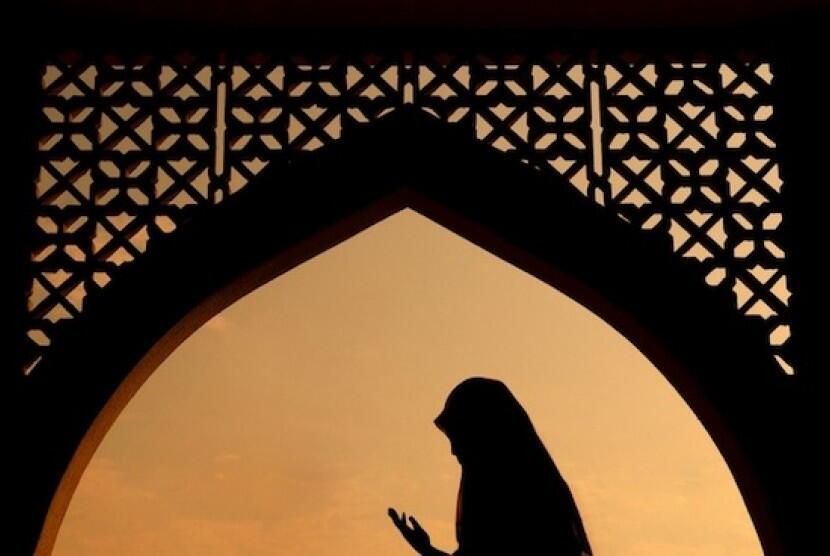 6 Doa Pagi dan Sore Yang Diajarkan Rasulullah SAW Kepada Para Sahabat