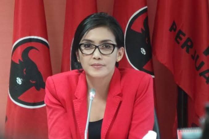 Rieke Diah Pitaloka Wanita Perkasa Di Indonesia