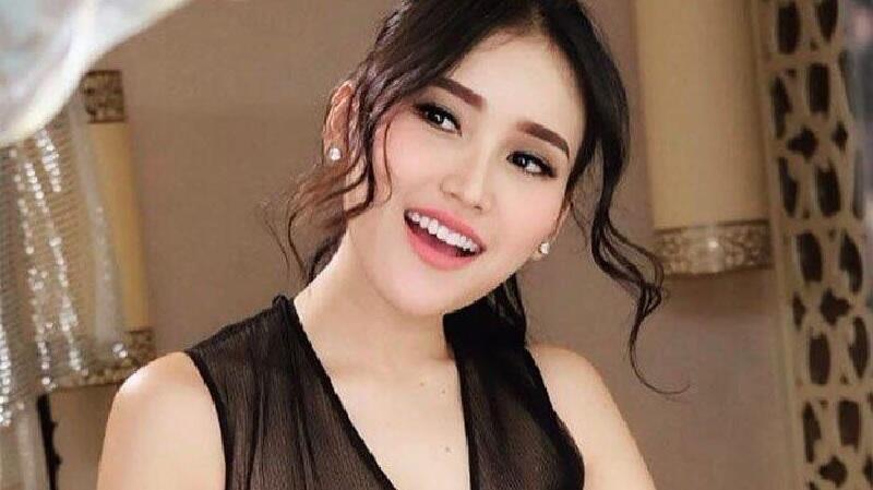 Dua Warga Depok Terinfeksi Corona, Gimana Nih Nasib Si Cantik Ayu Ting Ting?