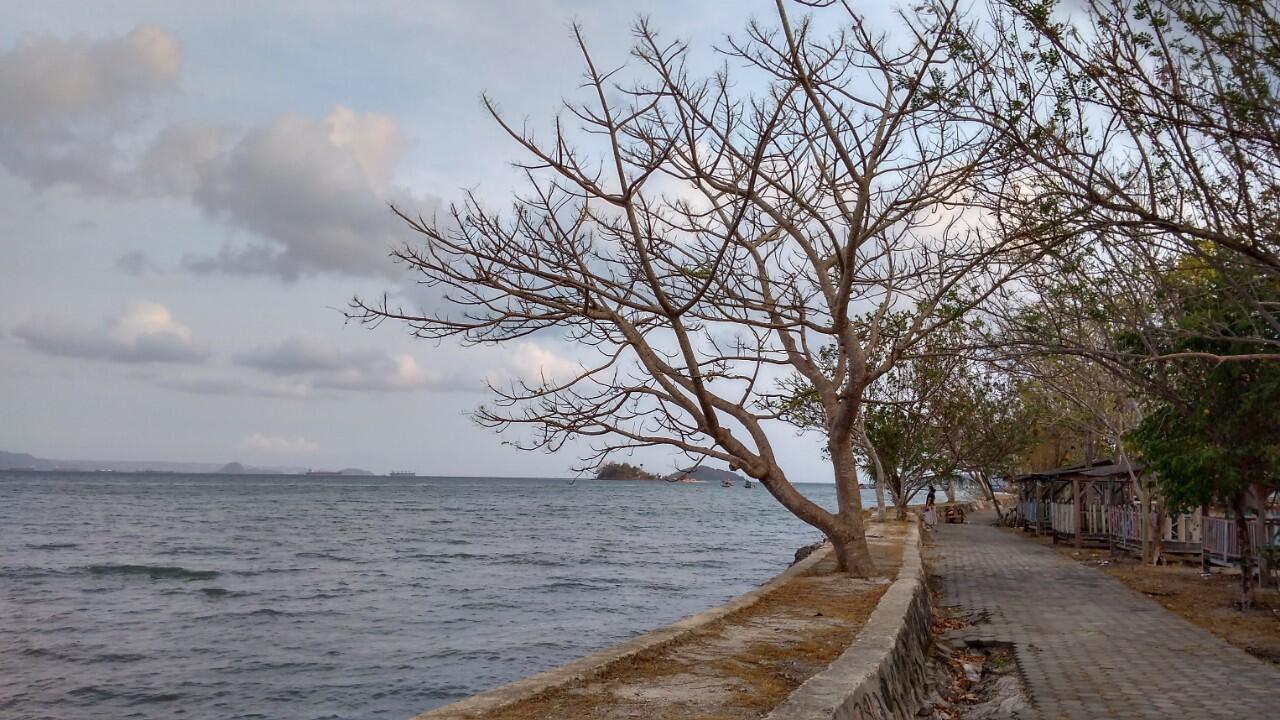 &#91;COC Regional : Lokasi Wisata&#93; Nyantai di Pantai Seputaran Bandar Lampung Versi Ane