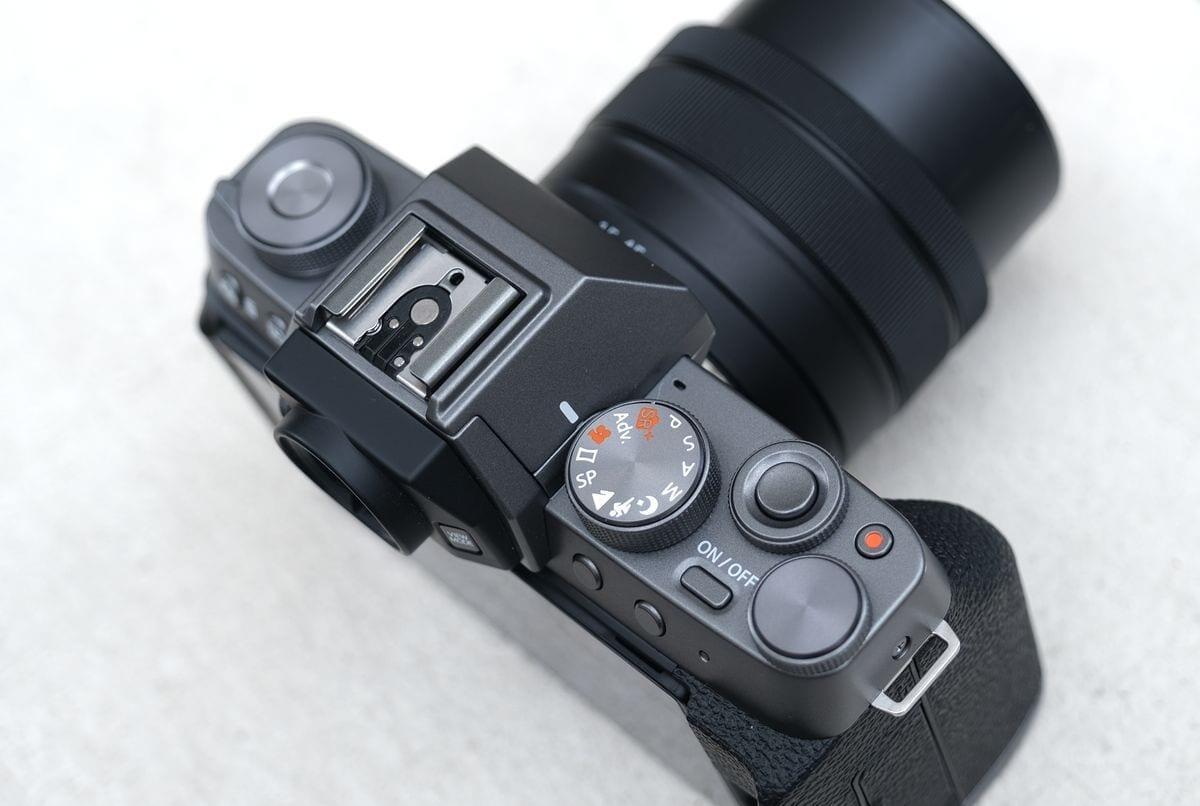 Review Fujifilm X-T200: Kamera Mirrorless Pemula