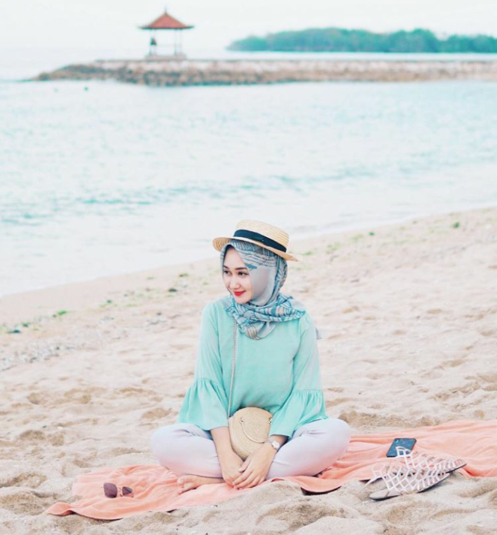 Sosok Dian Pelangi, Inspirasi Terbaik Menjadi Seorang Designer