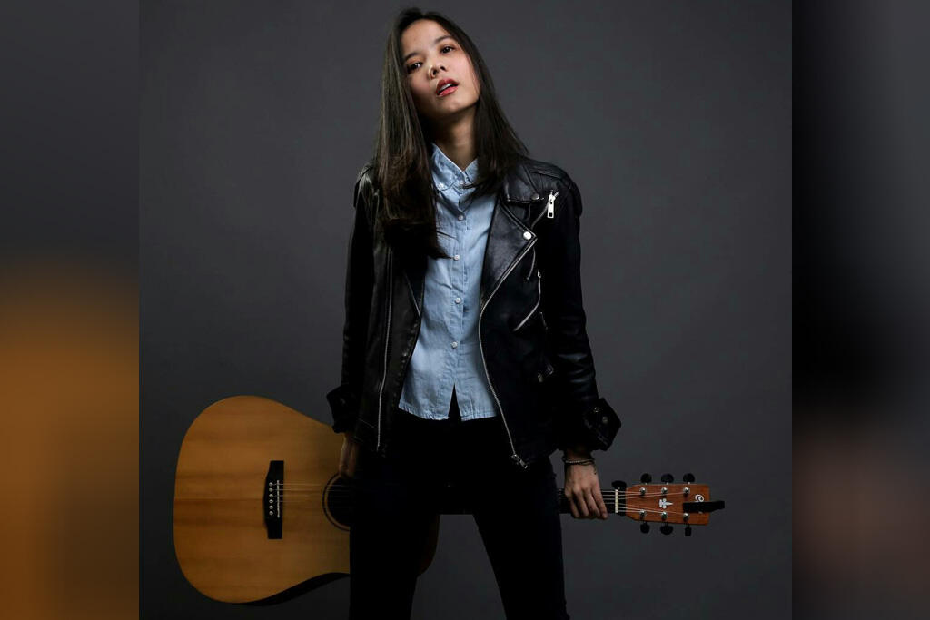 Bidadari-Bidadari Merdu Bergitar Indonesia Yang Bikin Adem