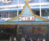 Kisah Nyata Pesan Cewek Cantik Tukang Pijat Via Online Yang Datang Taunya Waria!