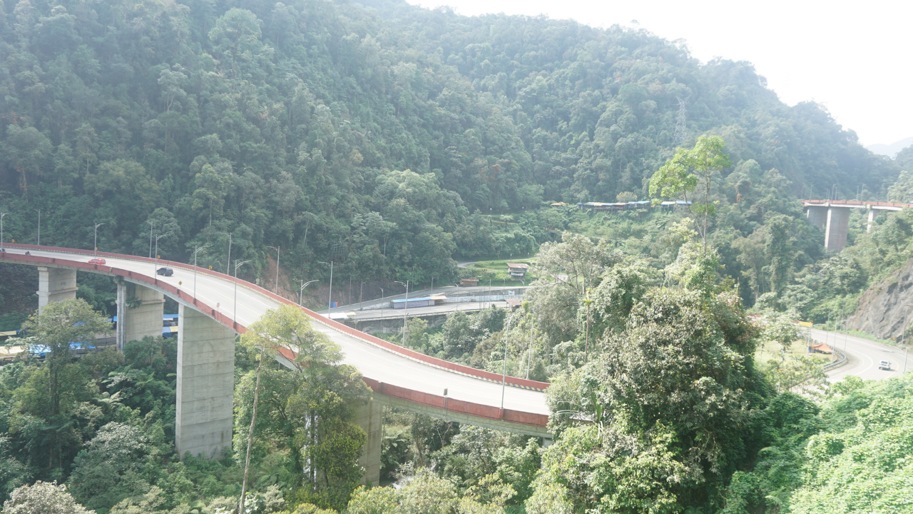 Pengalaman Solo Travel ke Sumatera Barat