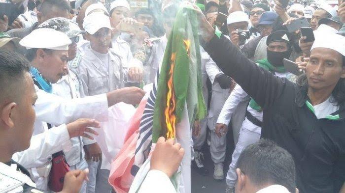 Dubes India Kecam Aksi Pembakaran Bendera Negaranya oleh Massa FPI