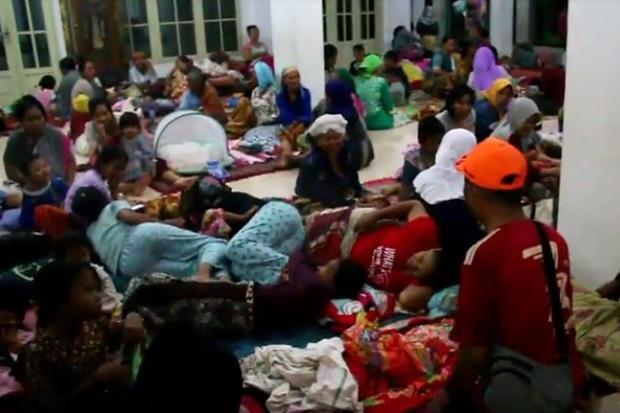 Hujan Lebat dan Sungai Meluap, Ratusan Rumah di Cirebon Terendam Banjir