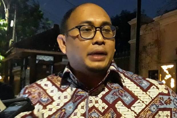 Pemenuhan Stok Masker Harus Dibarengi Edukasi Soal Corona