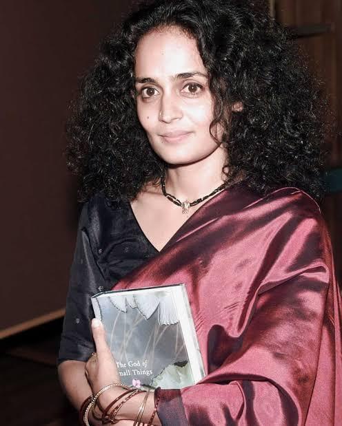 Arundhati Roy: Belajar Ide Brilian, Serius &amp; Murah Hati Darinya. Hasil? Amazing! 