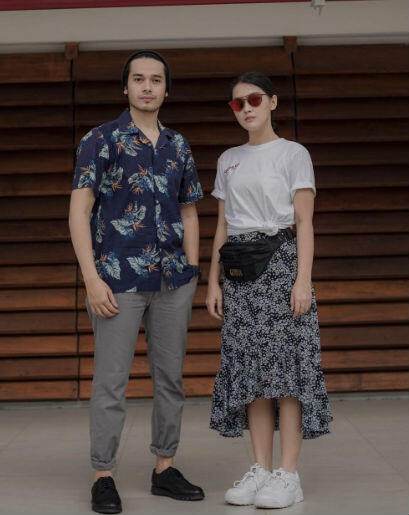 9 Inspirasi OOTD Couple ala Ana Riana TOP dan Pasangan, Amat Selaras!