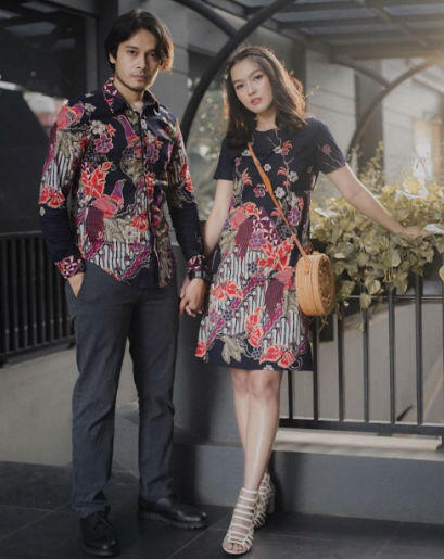 9 Inspirasi OOTD Couple ala Ana Riana TOP dan Pasangan, Amat Selaras!